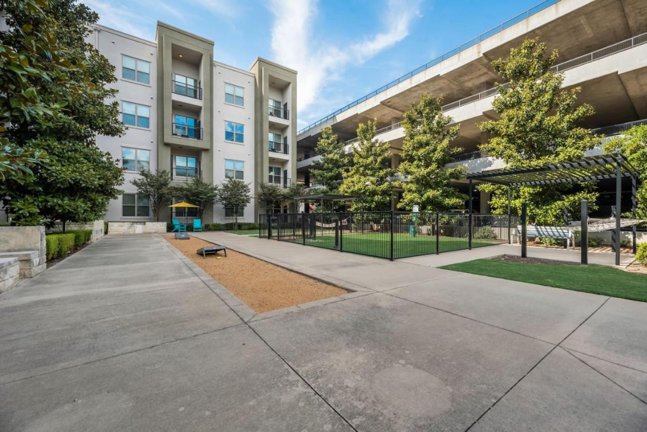 2br I Pool I Gym I Free Parking I Workspace *