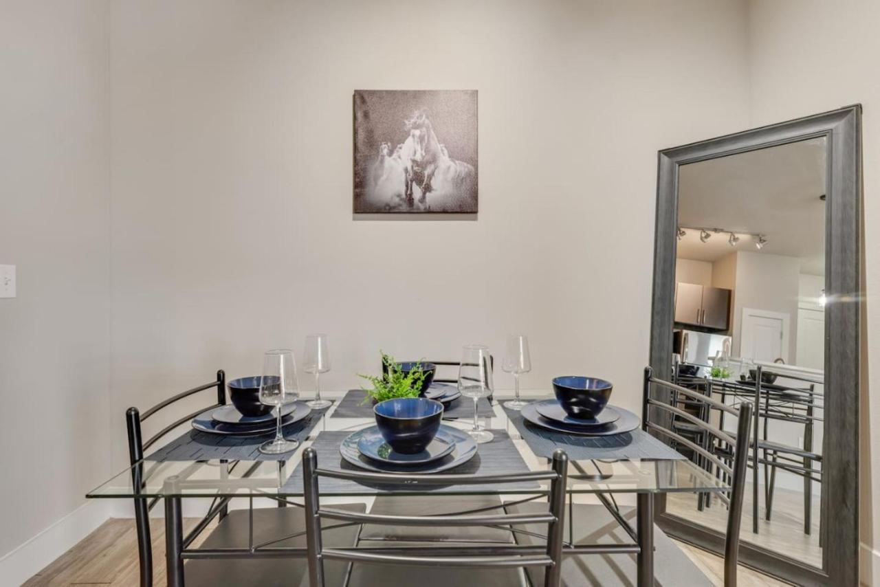Apartment 2br I Pool I Gym I Free Parking I Workspace *